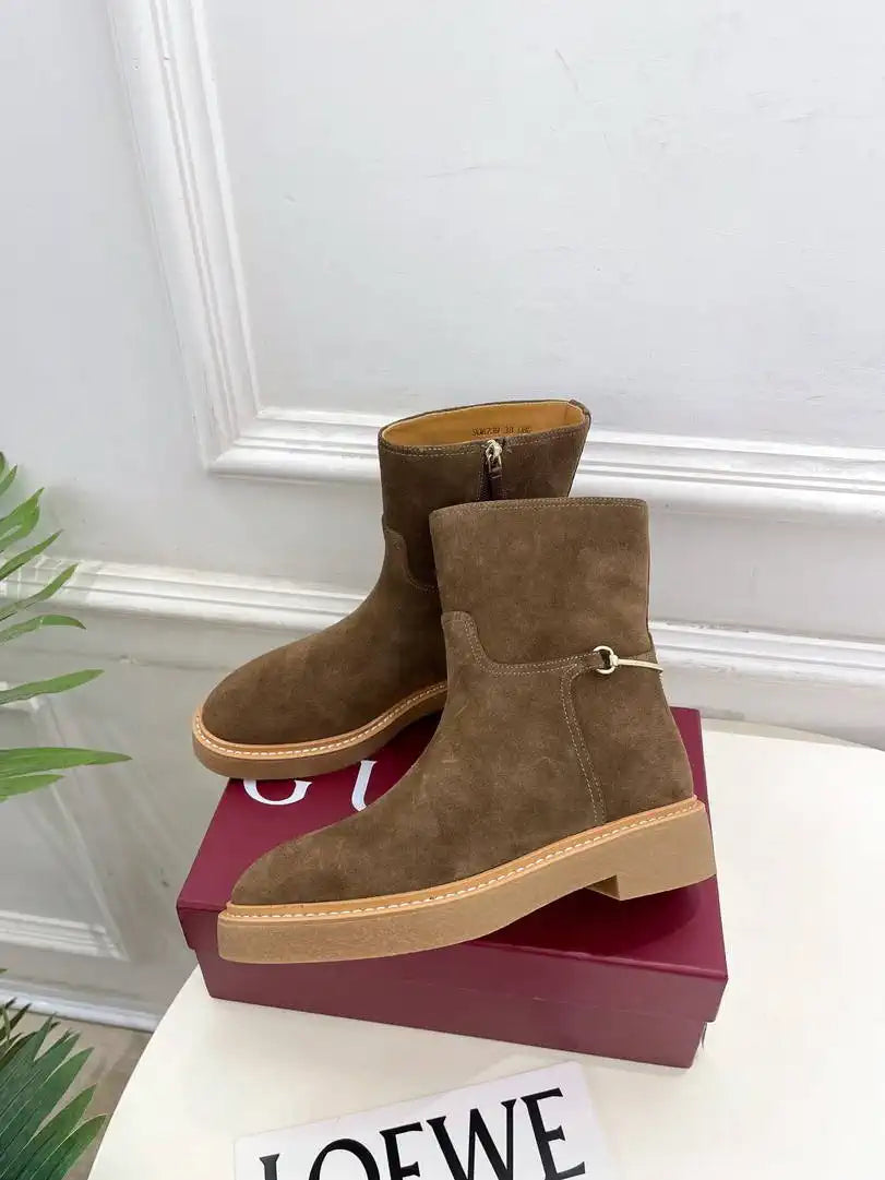 Gucci Women Classic Horsebit Ankle Boots G77374