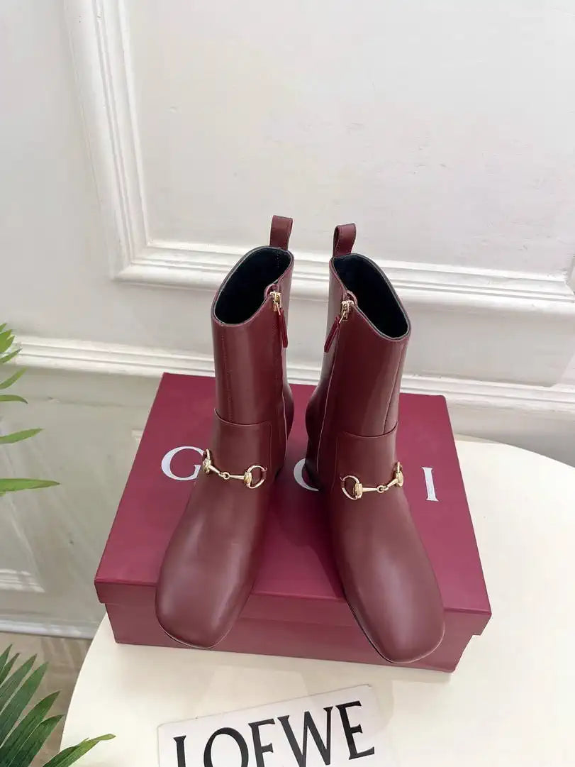 Gucci Women Classic horsebit chunky heel ankle boots G77358