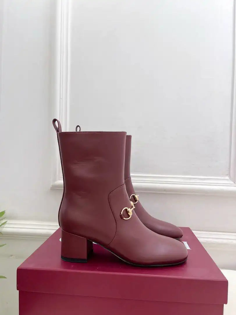 Gucci Women Classic horsebit chunky heel ankle boots G77358