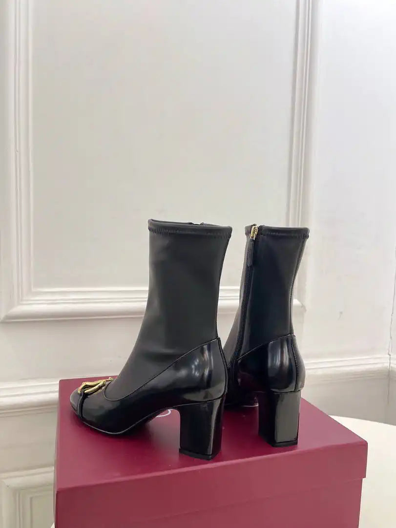 Gucci Women Classic horsebit chunky heel ankle boots G77361