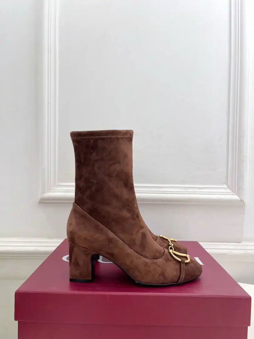 Gucci Women Classic horsebit chunky heel ankle boots G77363