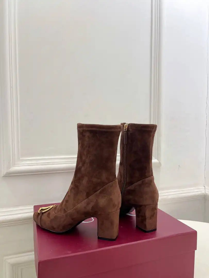 Gucci Women Classic horsebit chunky heel ankle boots G77363