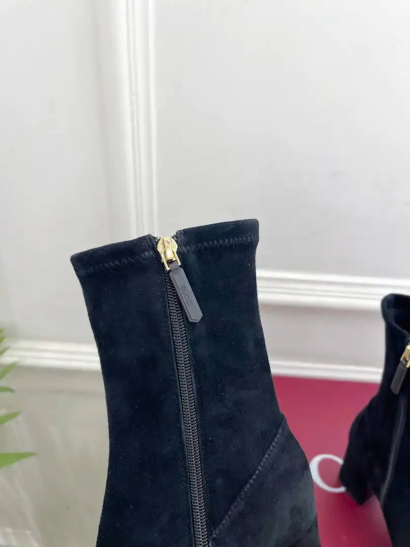 Gucci Women Classic horsebit chunky heel ankle boots G77364
