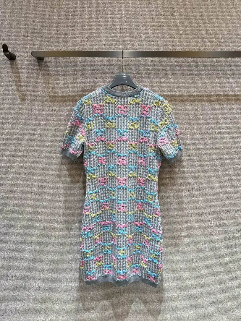 Gucci Women Colorful letter jacquard knitted skirt Sweater G11115