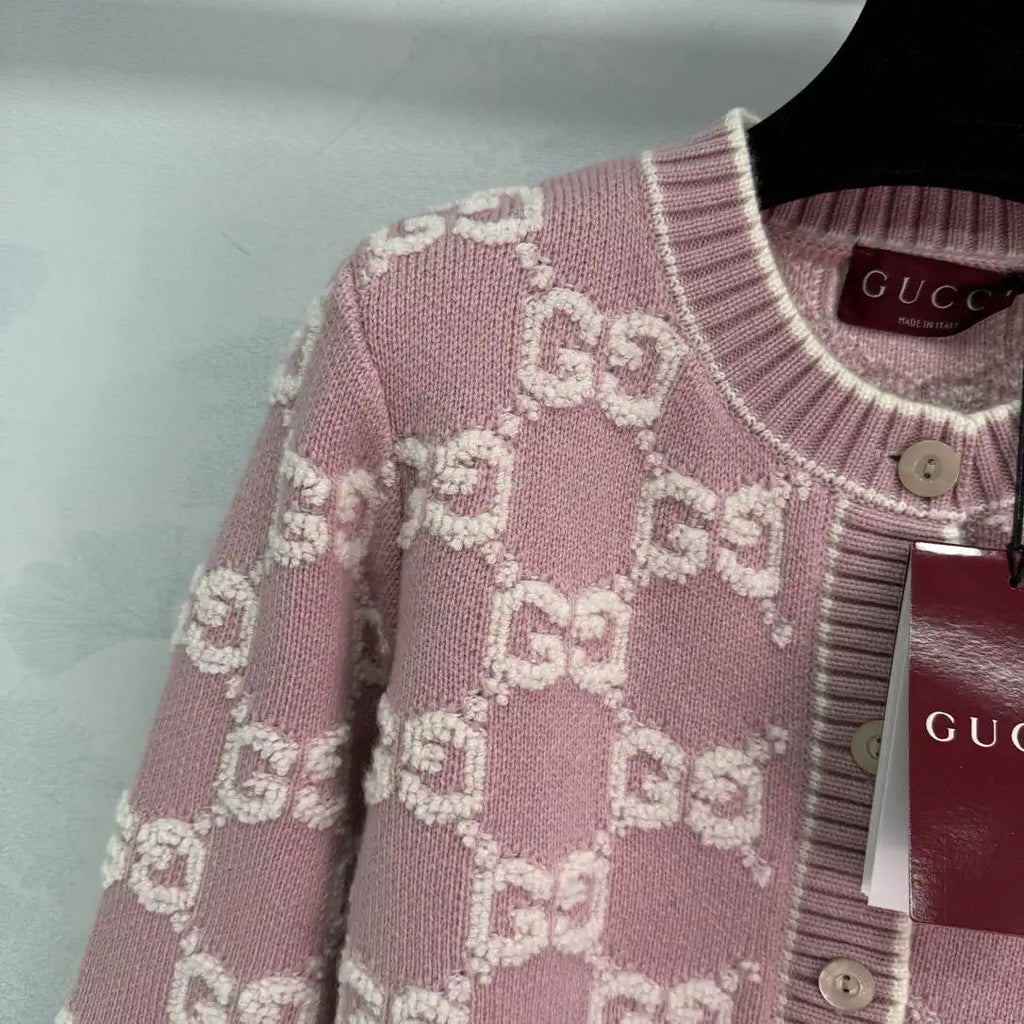Gucci Women Crew neck knitted cardigan Sweater G11113