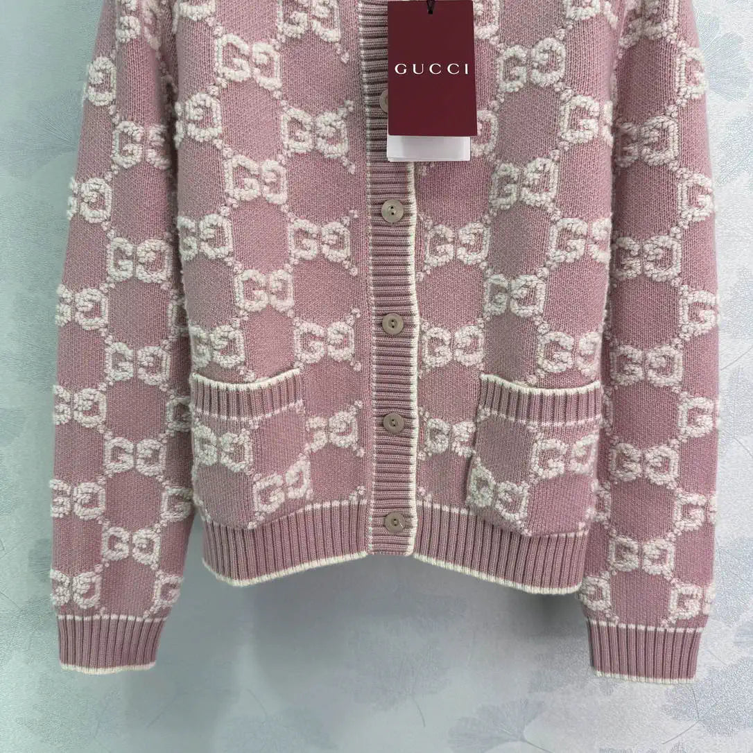 Gucci Women Crew neck knitted cardigan Sweater G11113