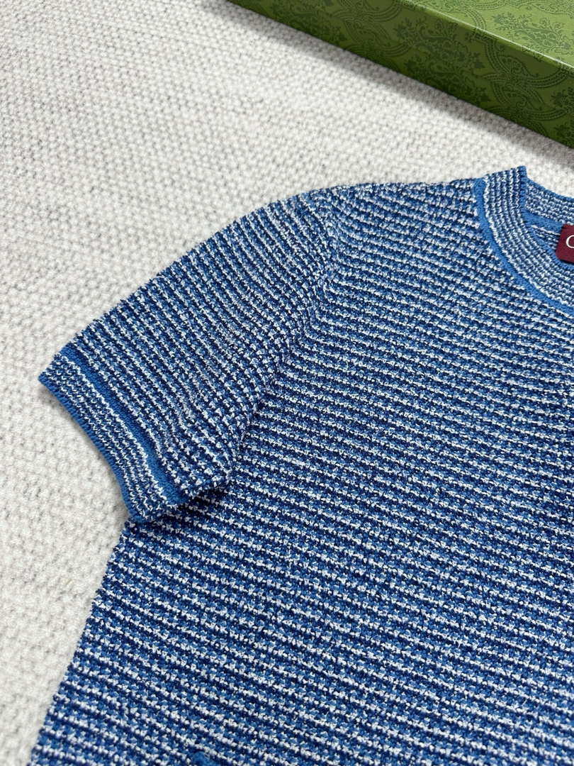 Gucci Women GG blue striped short sleeves G85272