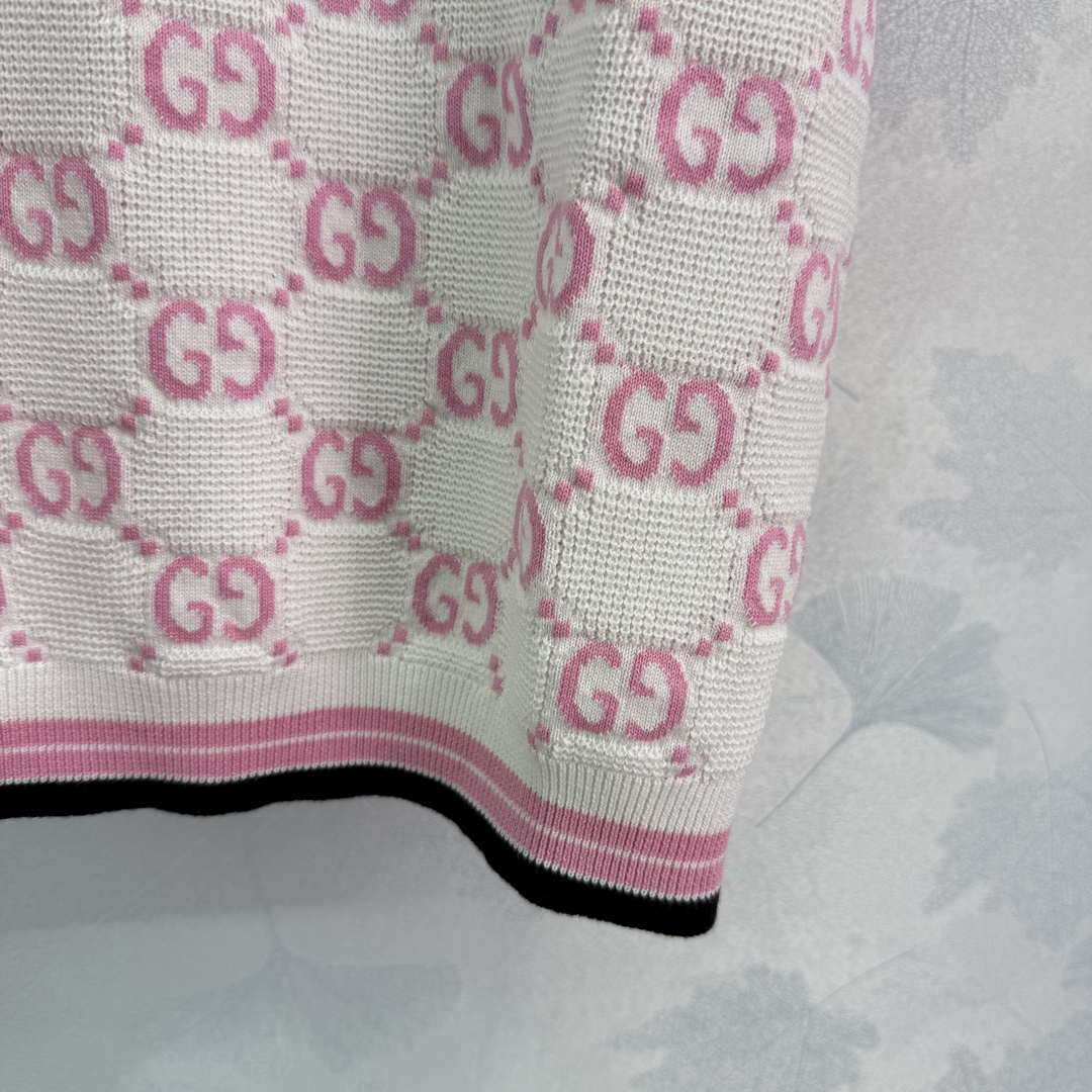 Gucci Women jacquard full-length GG wool short-sleeved top G85270
