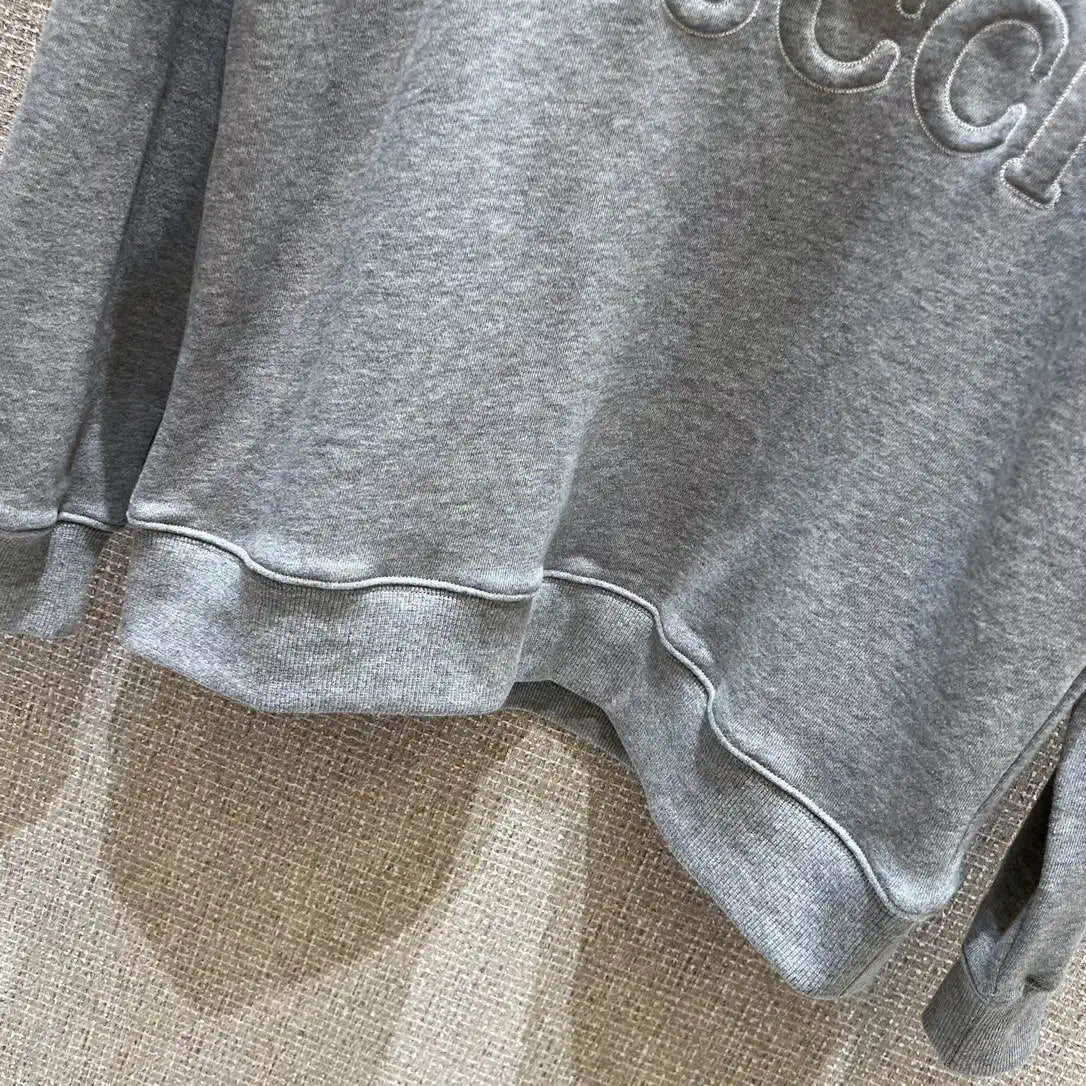 Gucci Women Letter embroidered sweatshirt T-shirt  G11133
