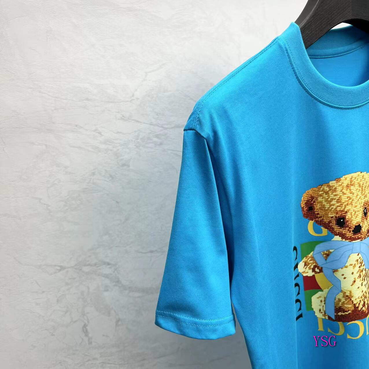 Gucci Women Men T-shirts Wholesale Gucci Short Sleeve Clothing G60885