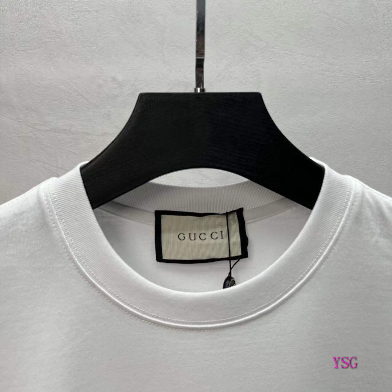 Gucci Women Men T-shirts Wholesale Gucci Short Sleeve Clothing G60888