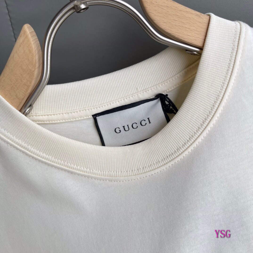 Gucci Women Men T-shirts Wholesale Gucci Short Sleeve Clothing G60919