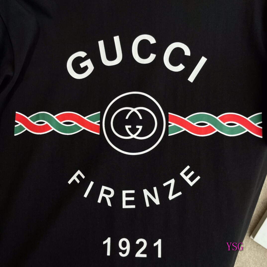 Gucci Women Men T-shirts Wholesale Gucci Short Sleeve Clothing G60920