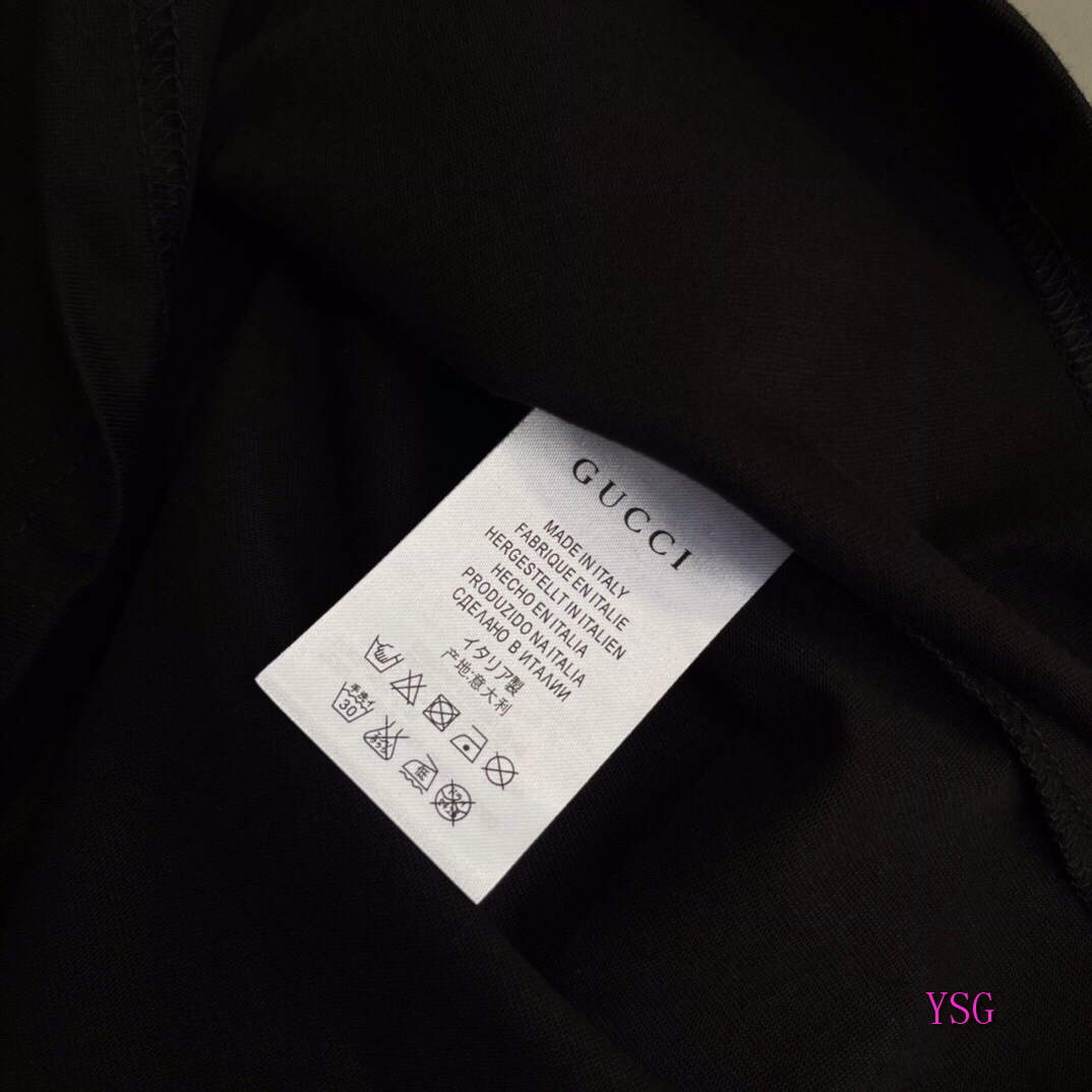 Gucci Women Men T-shirts Wholesale Gucci Short Sleeve Clothing G60920