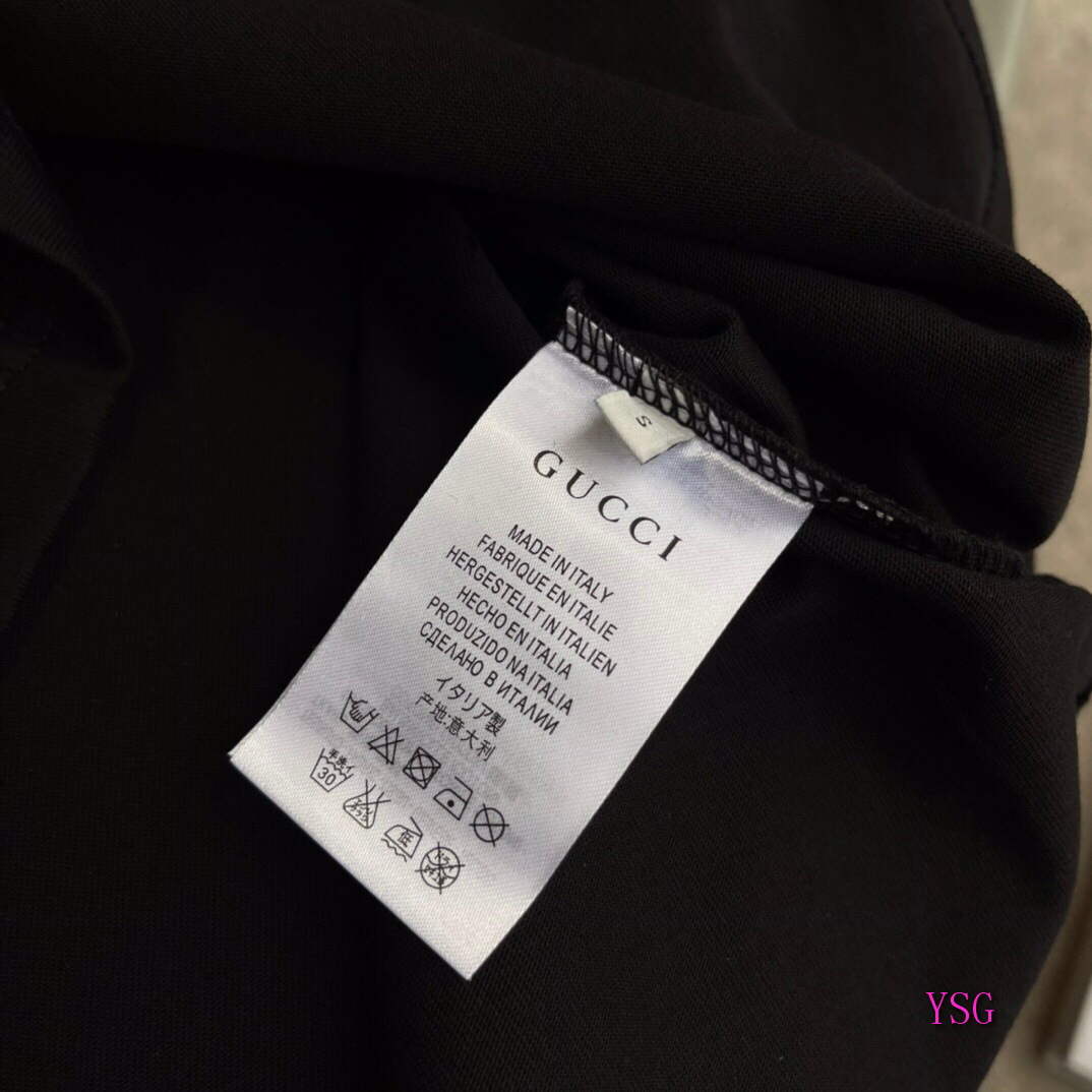 Gucci Women Men T-shirts Wholesale Gucci Short Sleeve Clothing G60921
