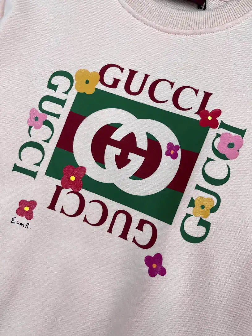 Gucci Women printing Letter sweatshirt T-shirt  G11137