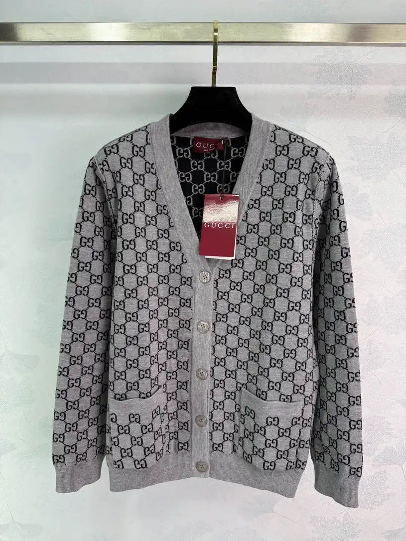 Gucci Women Reversible jacquard-knit cardigan G11106