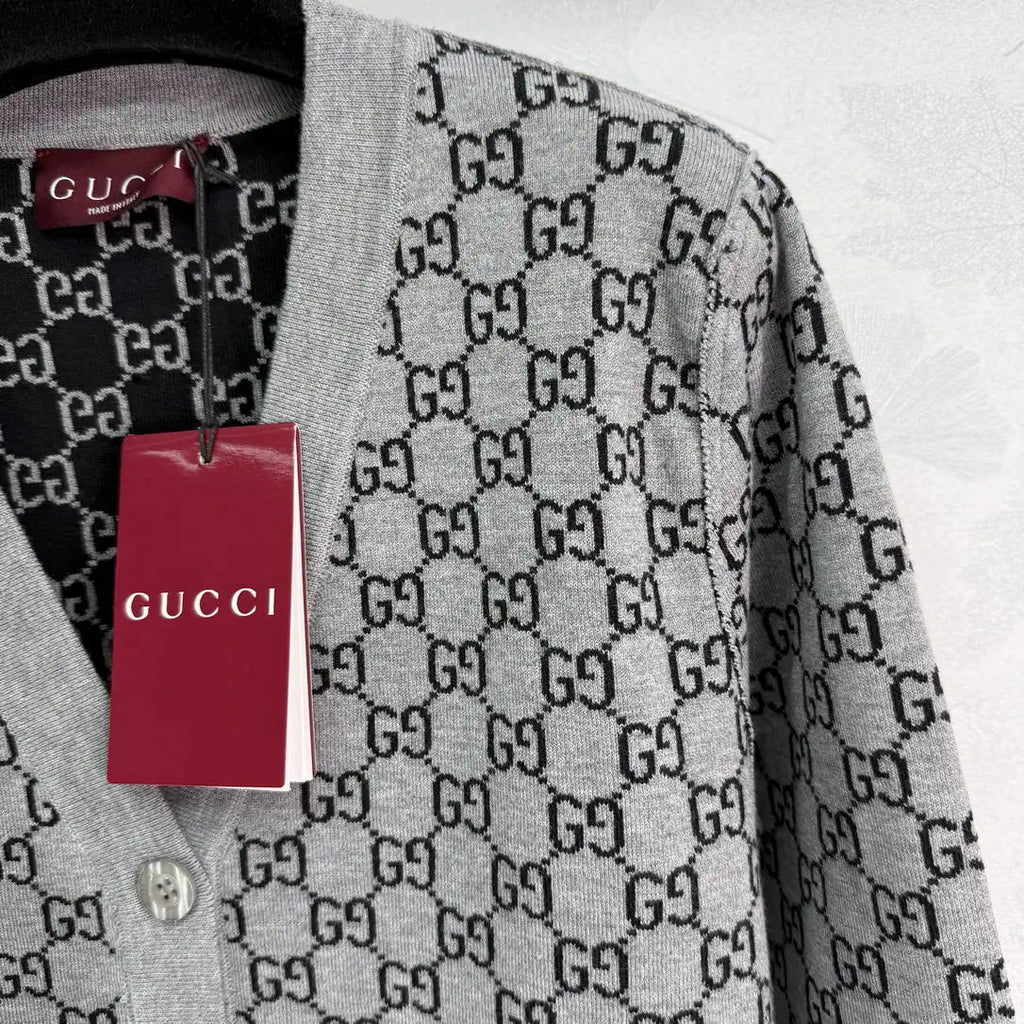 Gucci Women Reversible jacquard-knit cardigan G11106