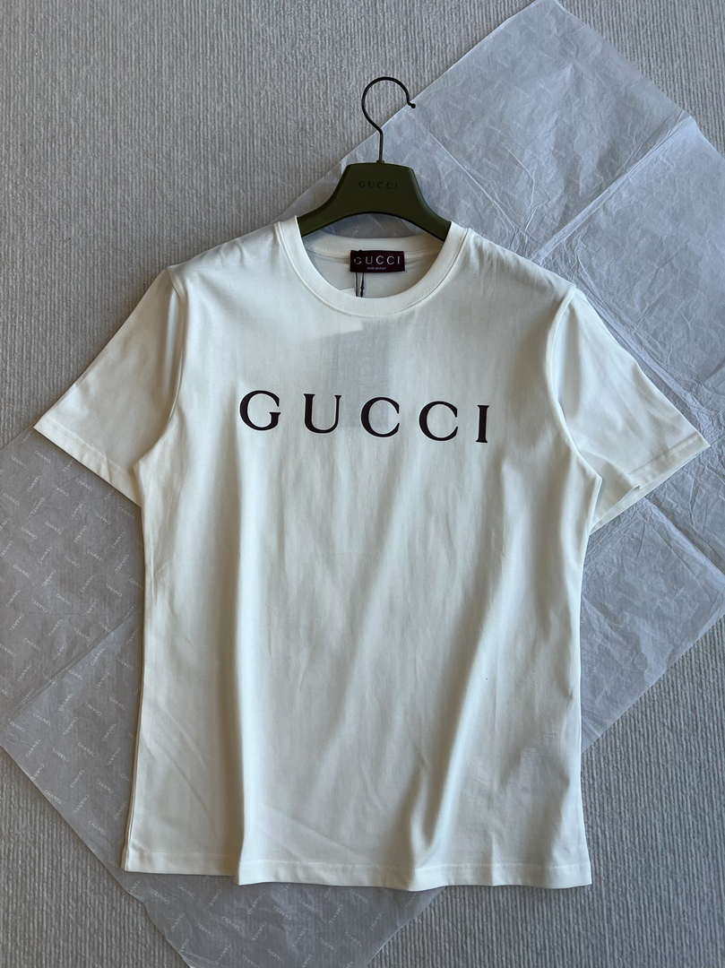 Gucci Women Slogan cotton short-sleeved shirt G85280