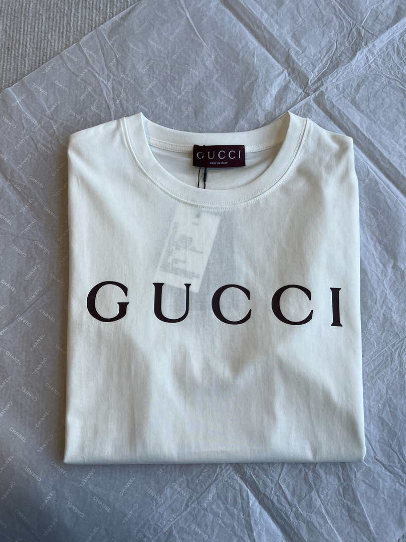 Gucci Women Slogan cotton short-sleeved shirt G85280