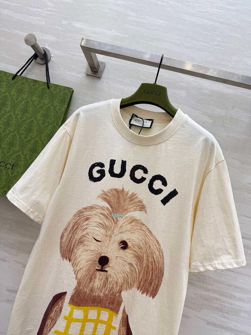 Gucci Women Slogan cotton short-sleeved T-shirt G85290