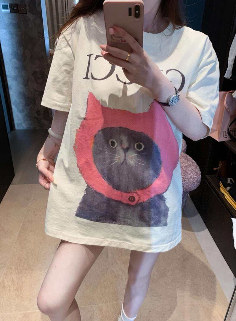 Gucci Women Slogan cotton short-sleeved T-shirt G85291