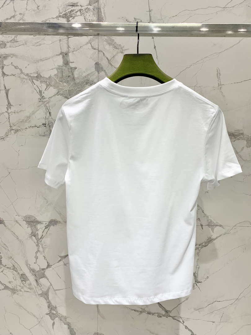 Gucci Women Slogan cotton short-sleeved T-shirt G85292