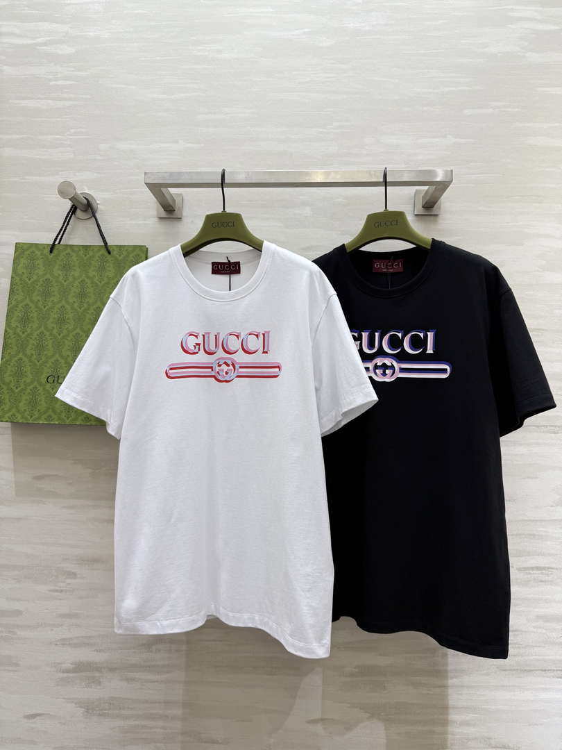 Gucci Women Slogan cotton short-sleeved T-shirt G85293