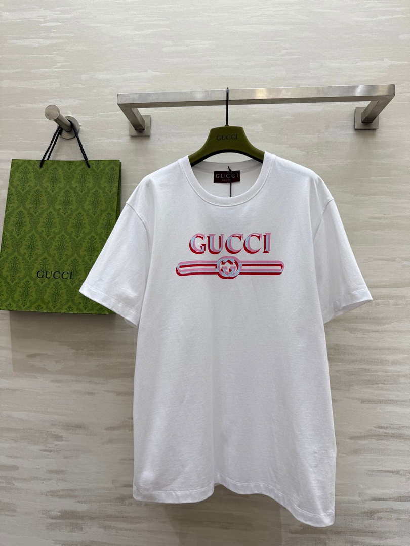 Gucci Women Slogan cotton short-sleeved T-shirt G85293