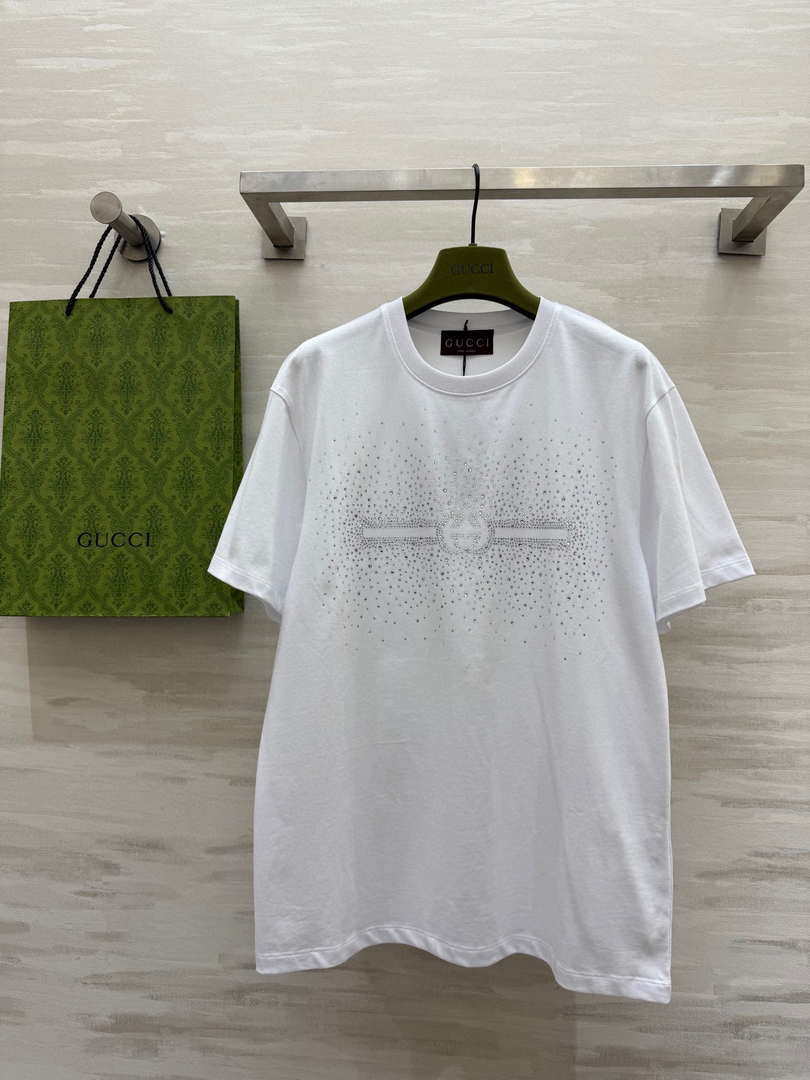 Gucci Women Slogan cotton short-sleeved T-shirt G85294