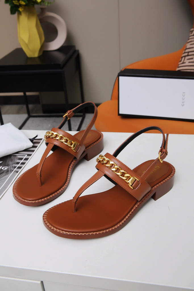 Gucci Women's Leather thong Sandal Designer Slippers G18759