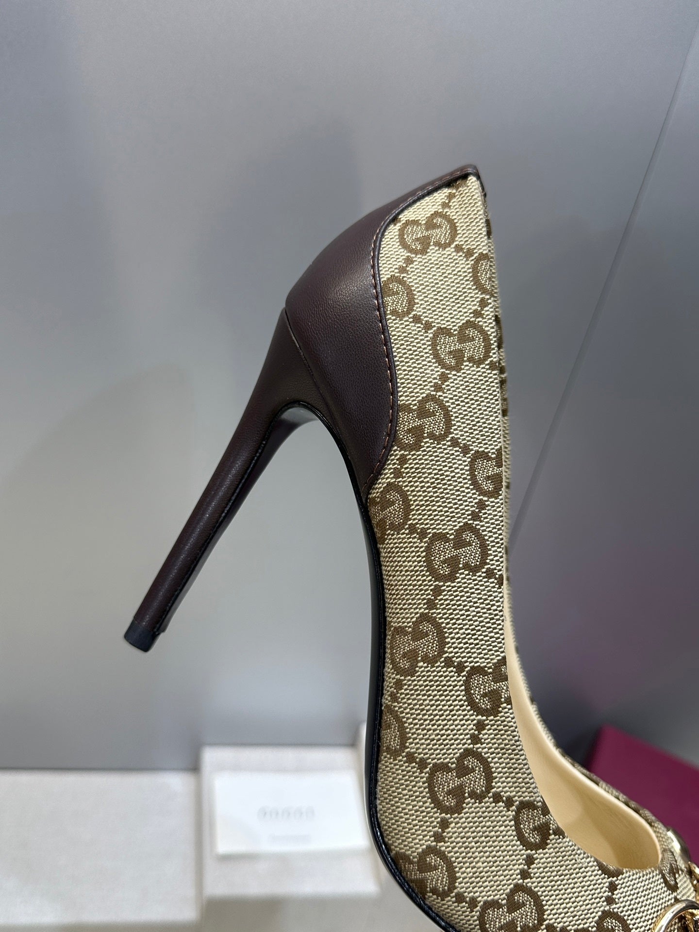 Gucci Women's Pointed-toe High Heels Shoes 9.5cm G86234 - Euro 35=US 4 - View 8