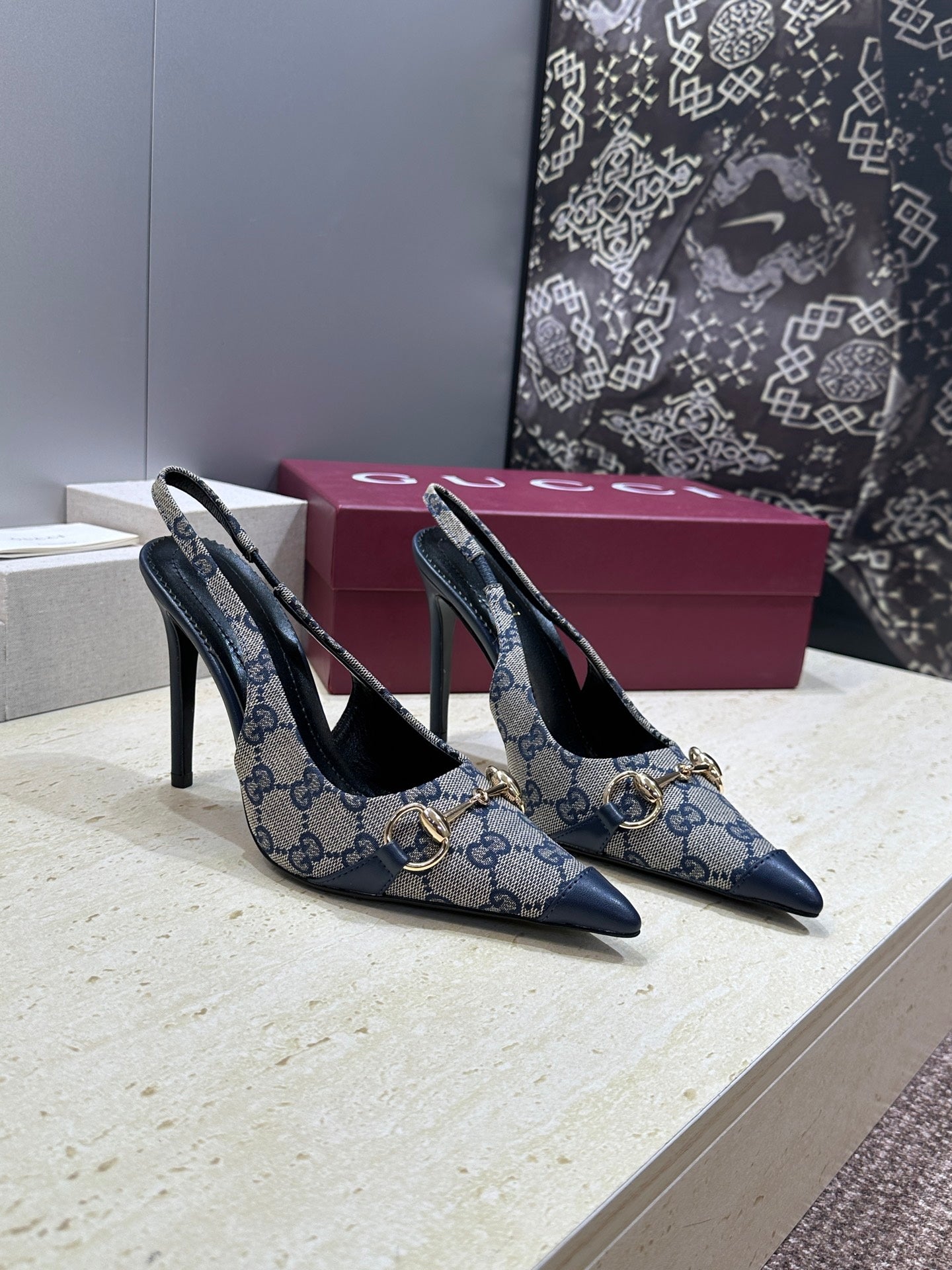 Gucci Women's Pointed-toe Slingback High Heels Shoes 9.5cm G86238 - Euro 35=US 4 - View 2