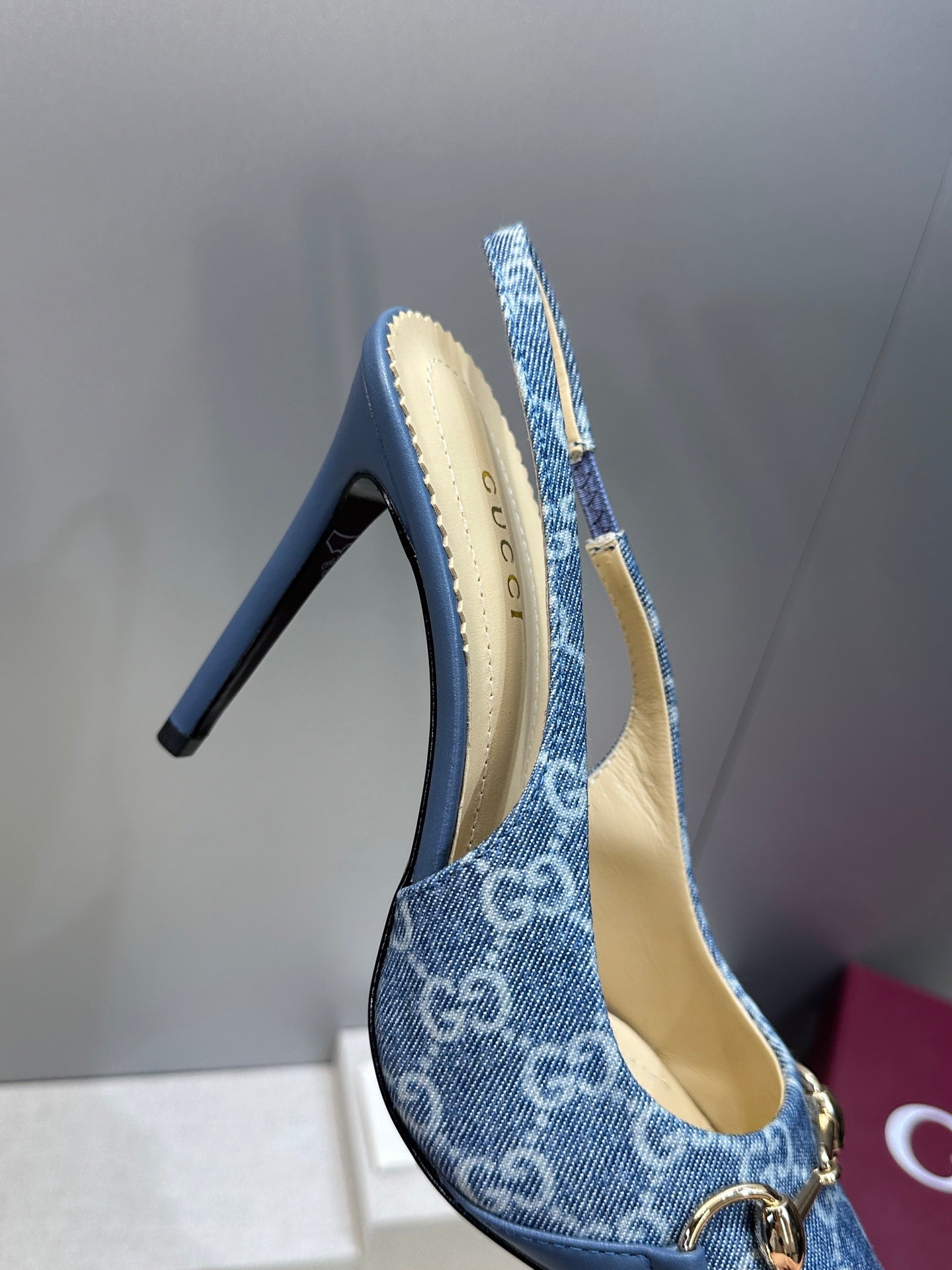 Gucci Women's Pointed-toe Slingback High Heels Shoes 9.5cm G86240 - Euro 35=US 4 - View 8