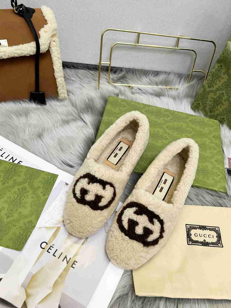 Gucci 646225 Women's slide sandal with Interlocking G G80314