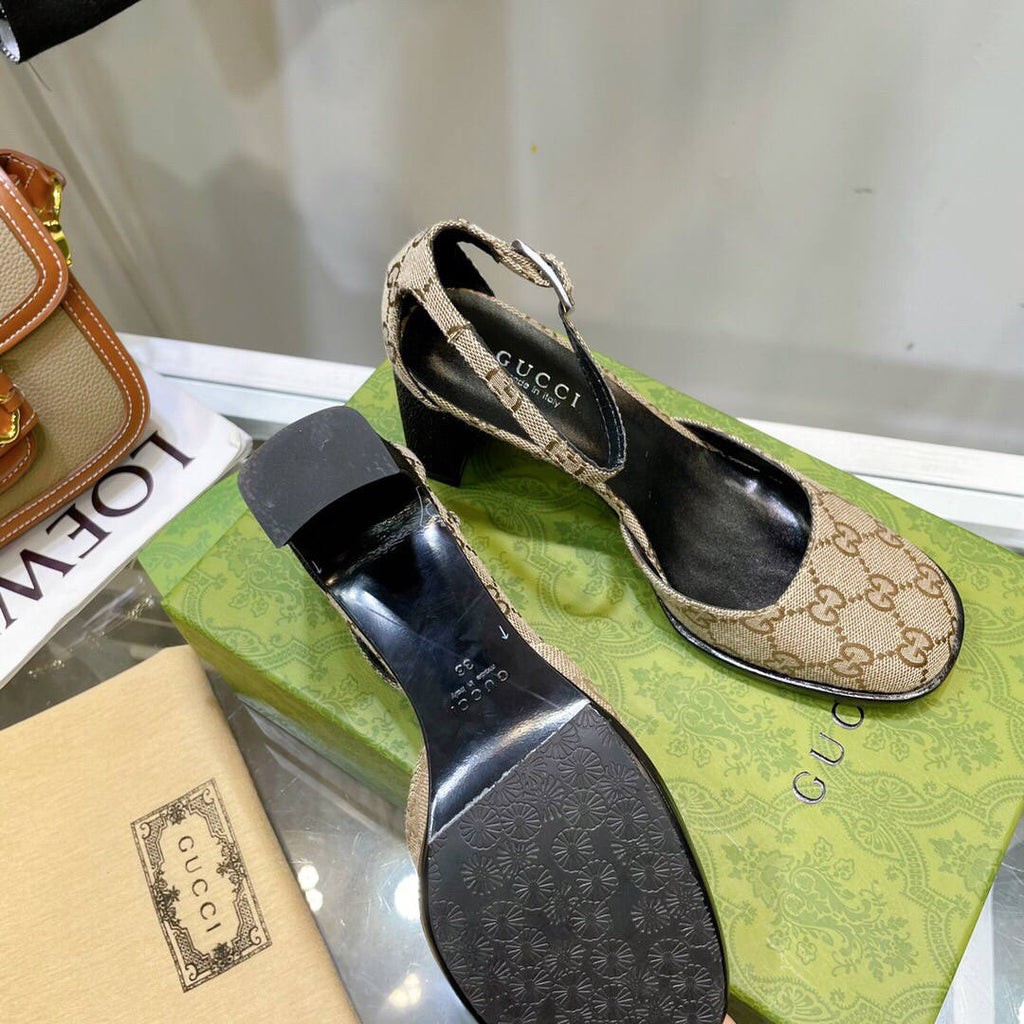 Gucci Women's Slippers Designer Gucci Sandals Flats Shoes G81263