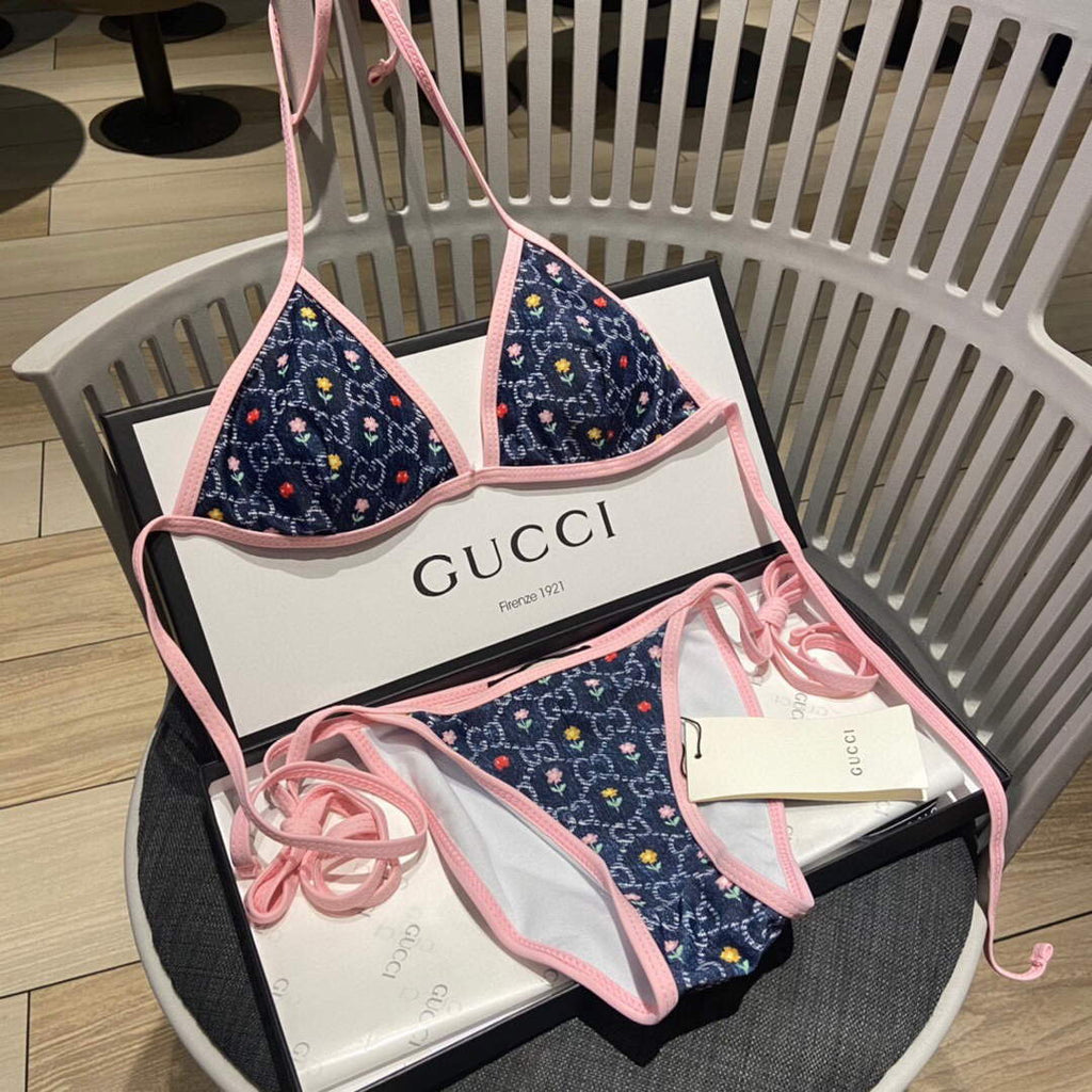 Gucci Women's swimsuit with Gucci Bikini 688996
