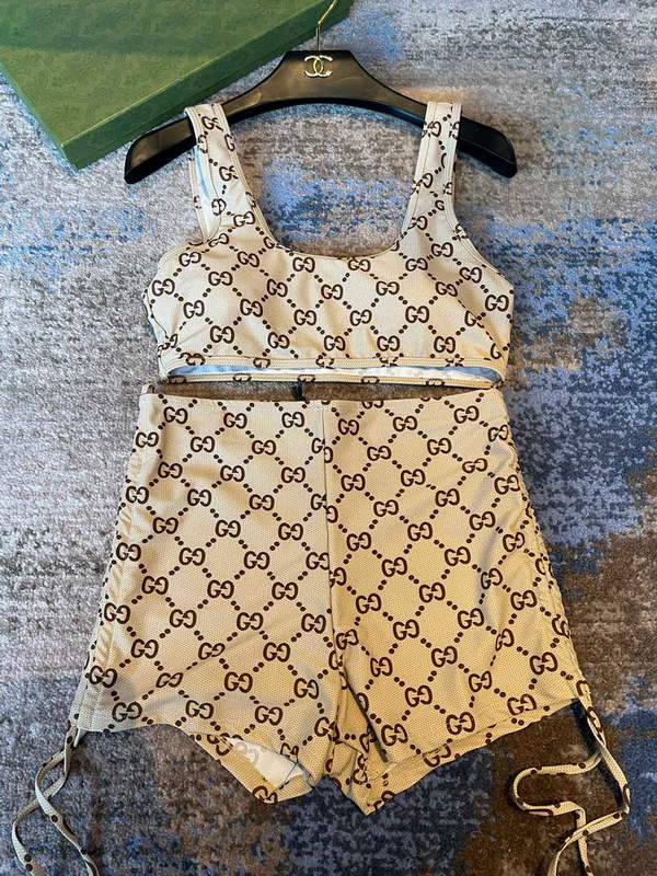 Gucci Women's swimsuit with Gucci Bikini 688999
