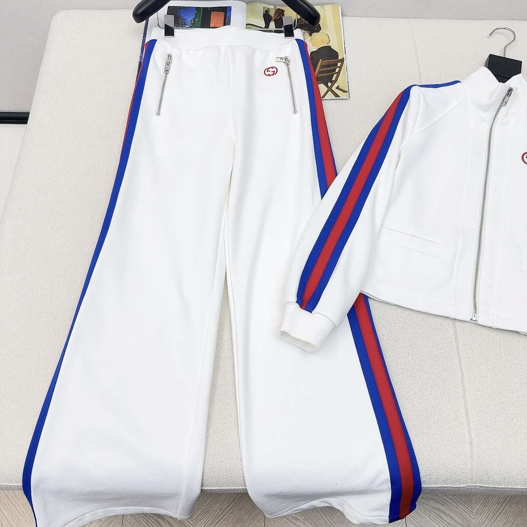 Gucci Women's Tracksuit Casual sports suit Clothing G33001