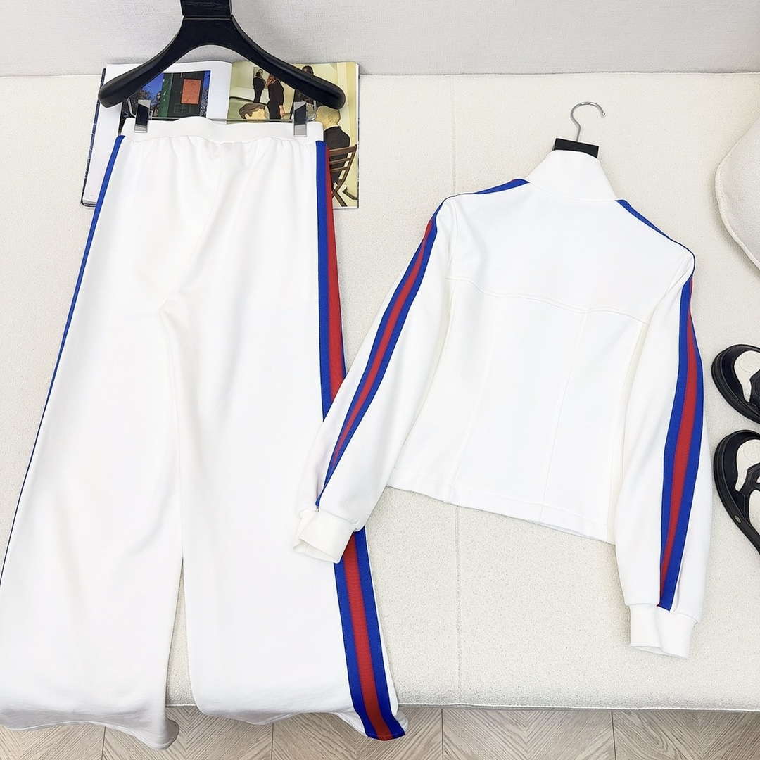 Gucci Women's Tracksuit Casual sports suit Clothing G33001
