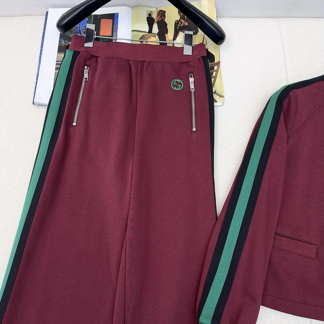 Gucci Women's Tracksuit Casual sports suit Clothing G33002