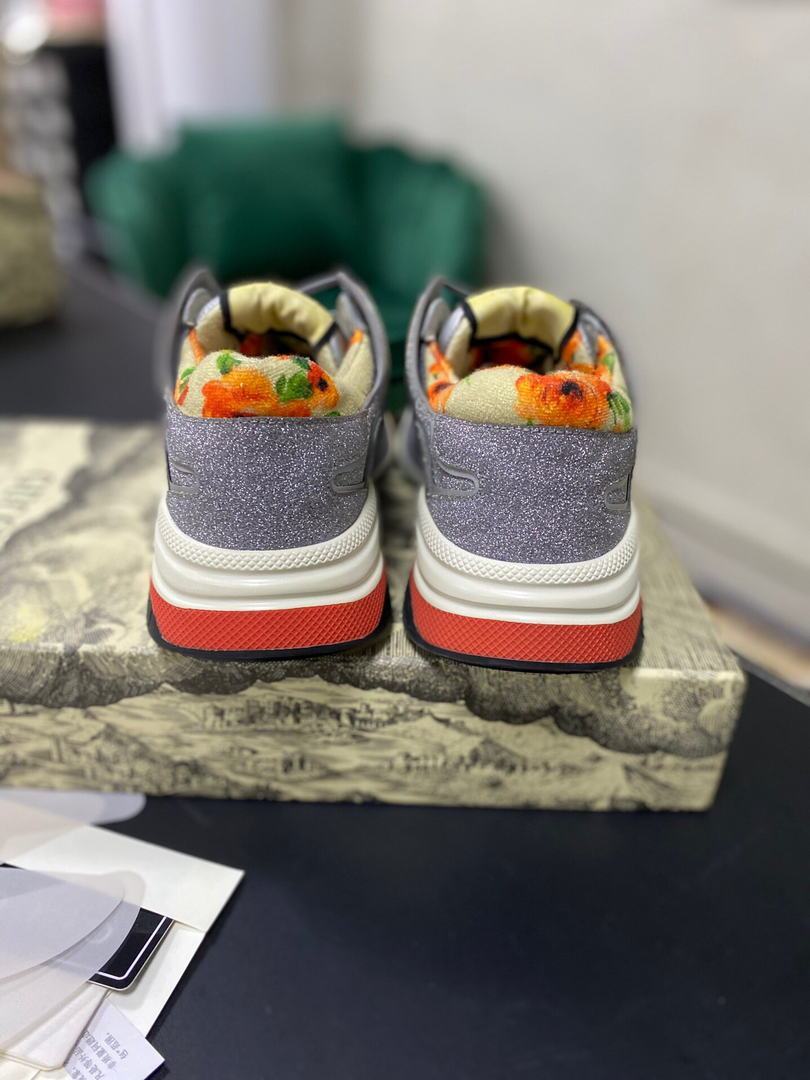 Gucci Women¡¯s Ultrapace R Leather Sneaker 81115 Silver and Gray - luxibagsmall