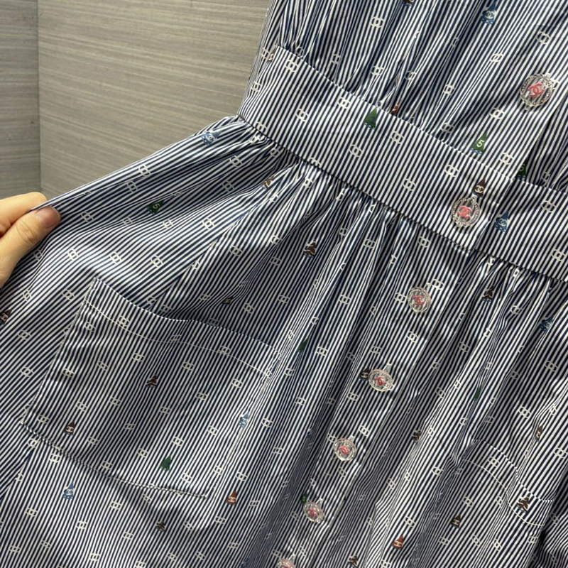 Chanel P73610 Women's Fashion Clothing Striped Dress C58709
