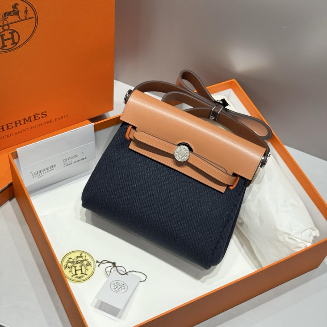 Hermes 316421 Mini Herbag Hermes bags H80167 - Default Title - View 1