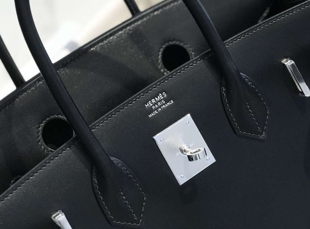 Hermes Birkin Tote Bag 30 cm Fine grain calfskin Silver H28821