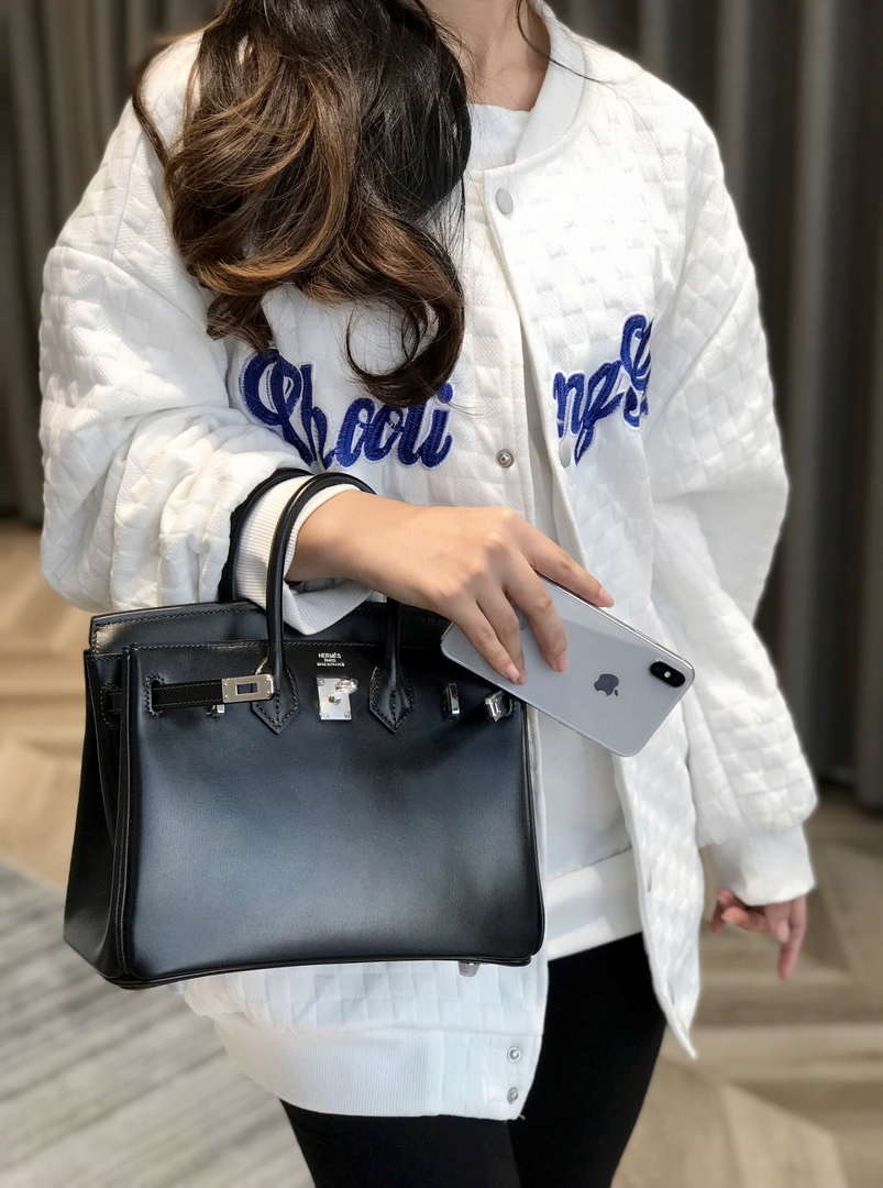 Hermes Birkin Tote Bag Fine grain calfskin Silver H28820