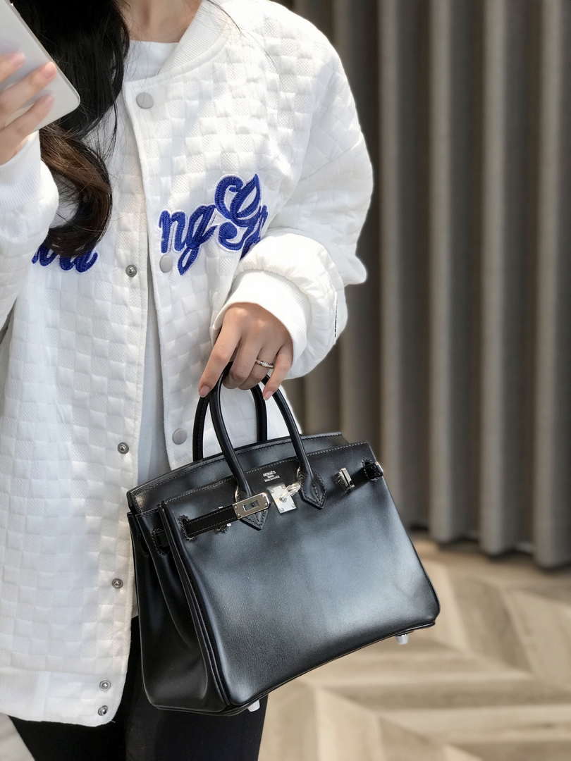 Hermes Birkin Tote Bag Fine grain calfskin Silver H28820
