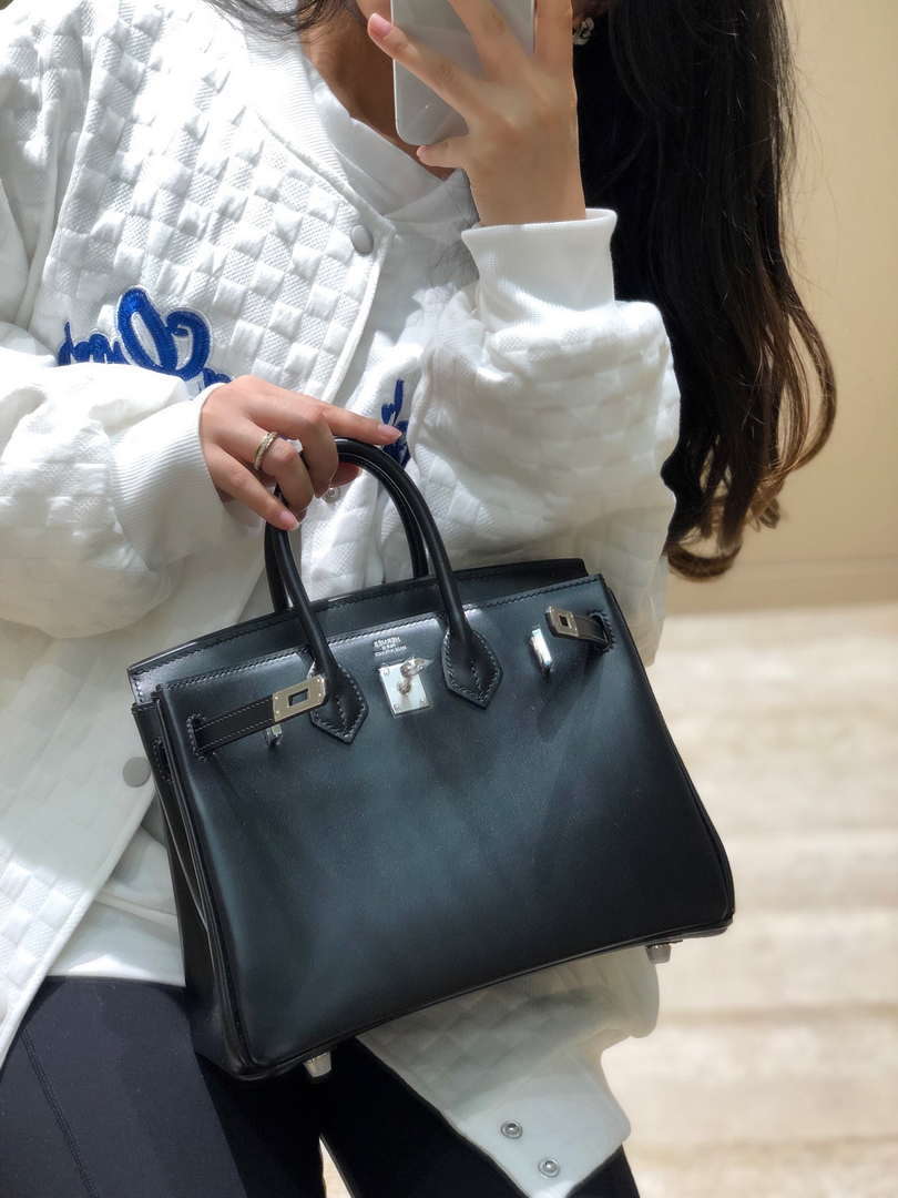 Hermes Birkin Tote Bag Fine grain calfskin Silver H28820