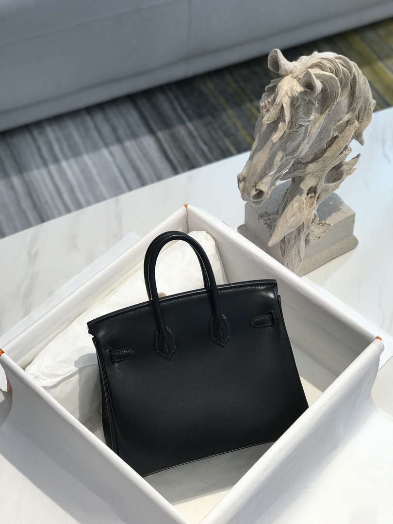 Hermes Birkin Tote Bag Fine grain calfskin Silver H28820