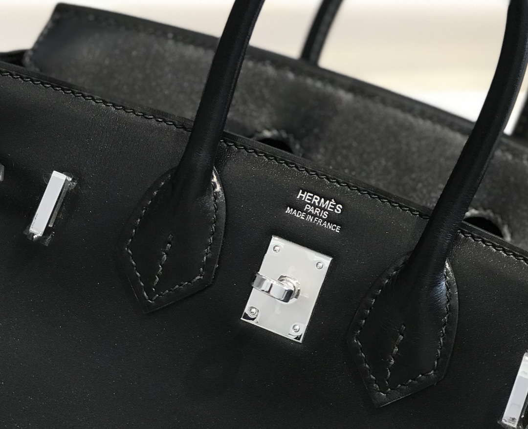 Hermes Birkin Tote Bag Fine grain calfskin Silver H28820